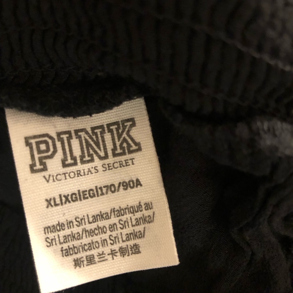 PINK Victoria Secret Shorts NWOT - Picture 6 of 6